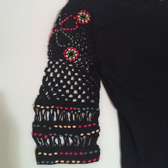 Joseph A. Tops - NEW | JOSEPH A. Crocheted Beaded🍡Sleeve Top